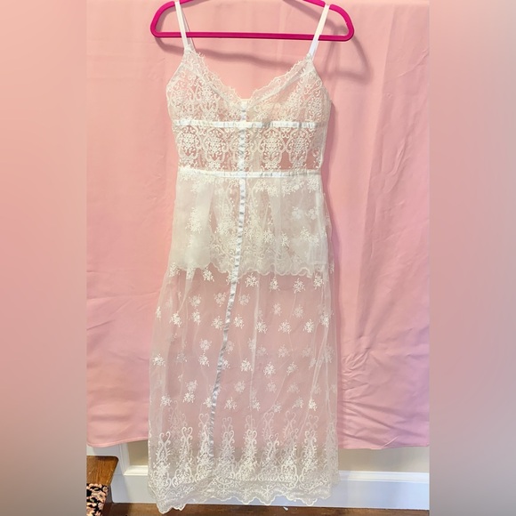 White Lace Dress Spring Summer Sleeveless See-Through Embroidered Festival  Large